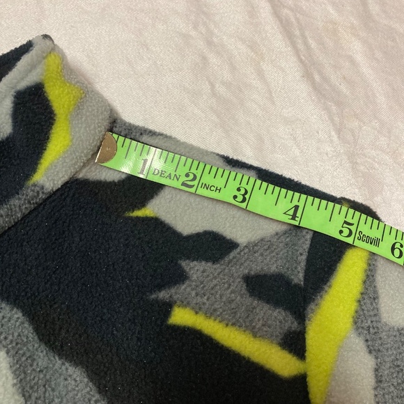Kids Eddie Bauer Camouflage Fleece Zip Up Jacket Size Large (14) - Picture 7 of 12